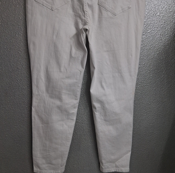 NWOT Nicole Miller New York White High Rise Jeans    Size 14 - Picture 7 of 10